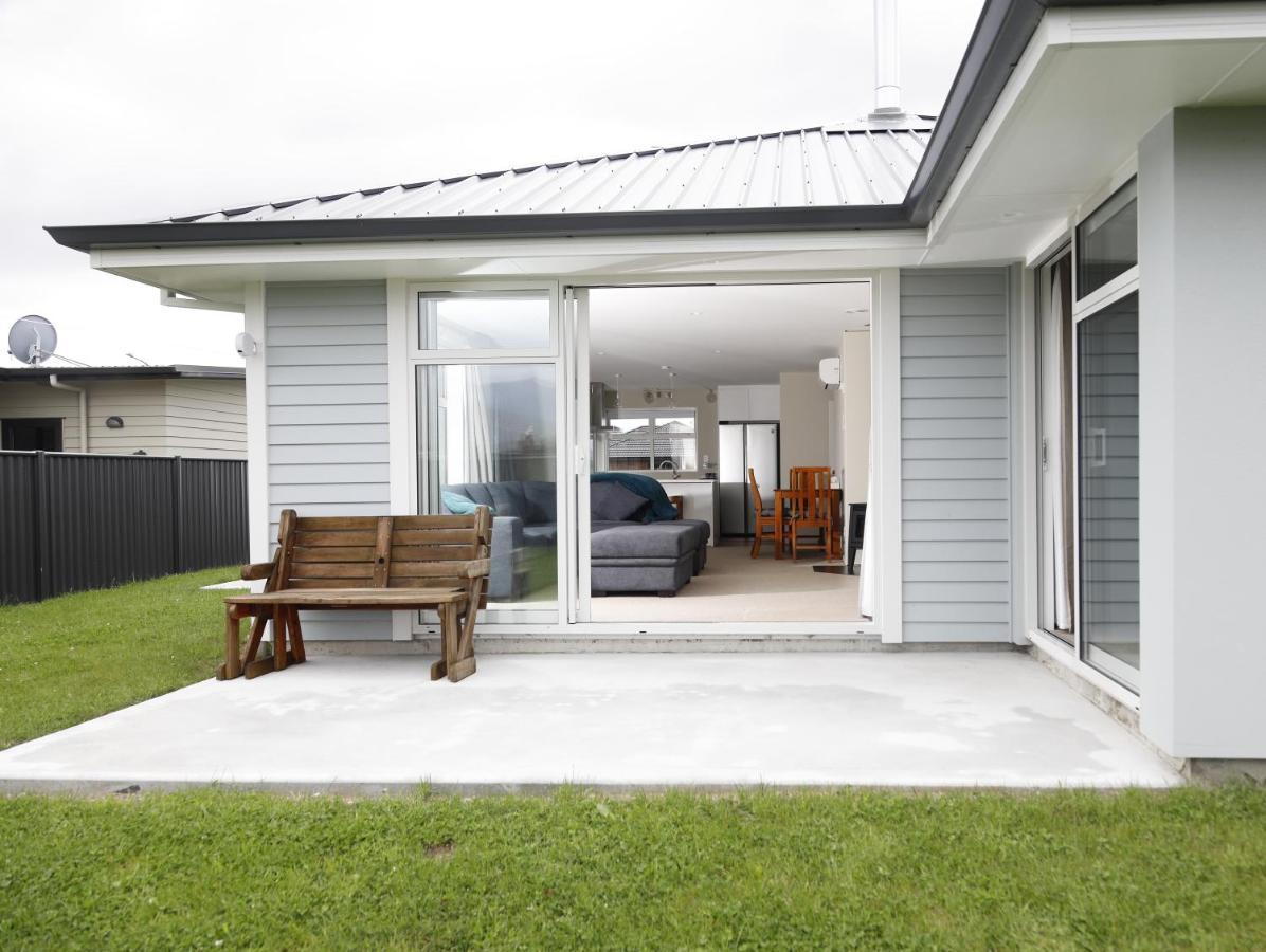 Fiordland Getaway - Te Anau Holiday Home Exterior foto