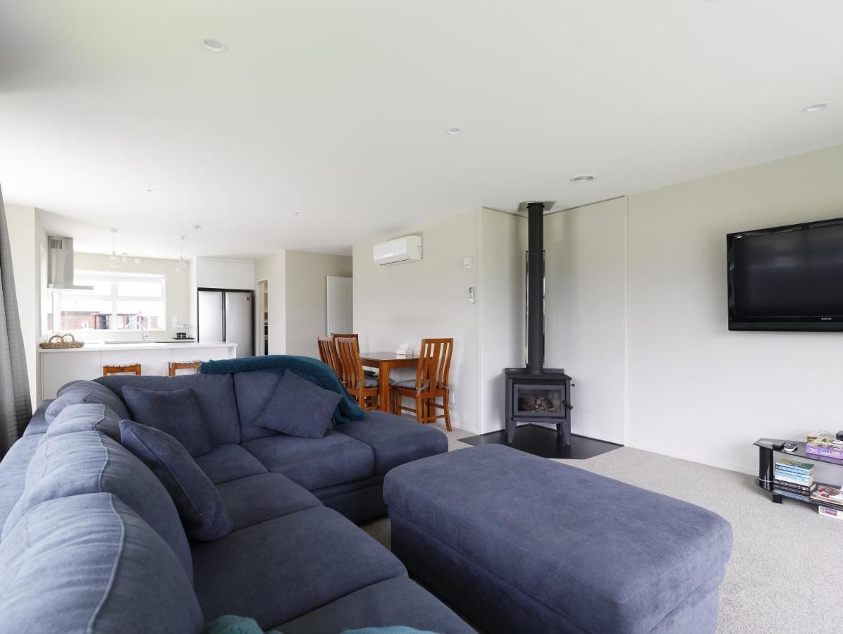 Fiordland Getaway - Te Anau Holiday Home Exterior foto